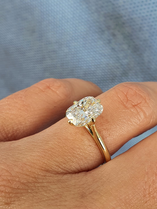 Elongated Cushion Cut Sweep Cut Ring