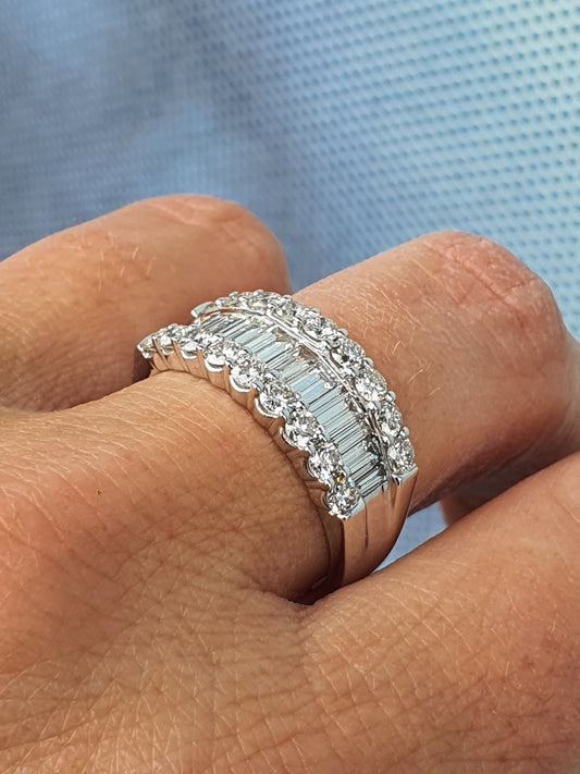 Baguette and Round Brilliant Cut Diamond Ring