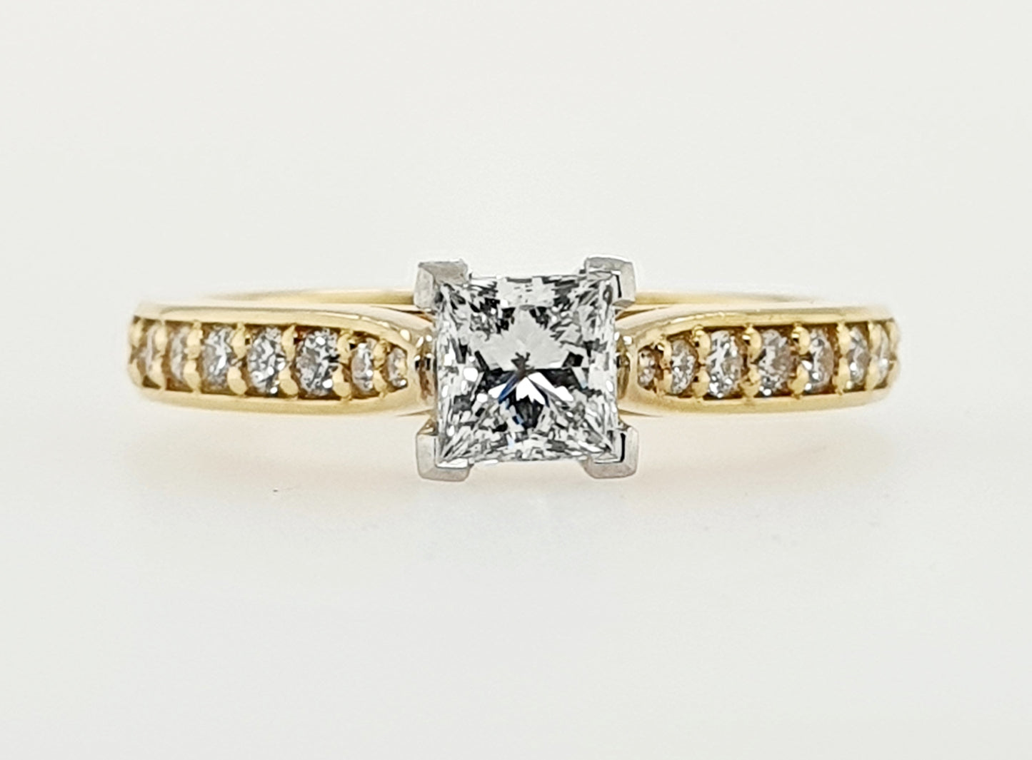 Princess Cut with Side Diamonds