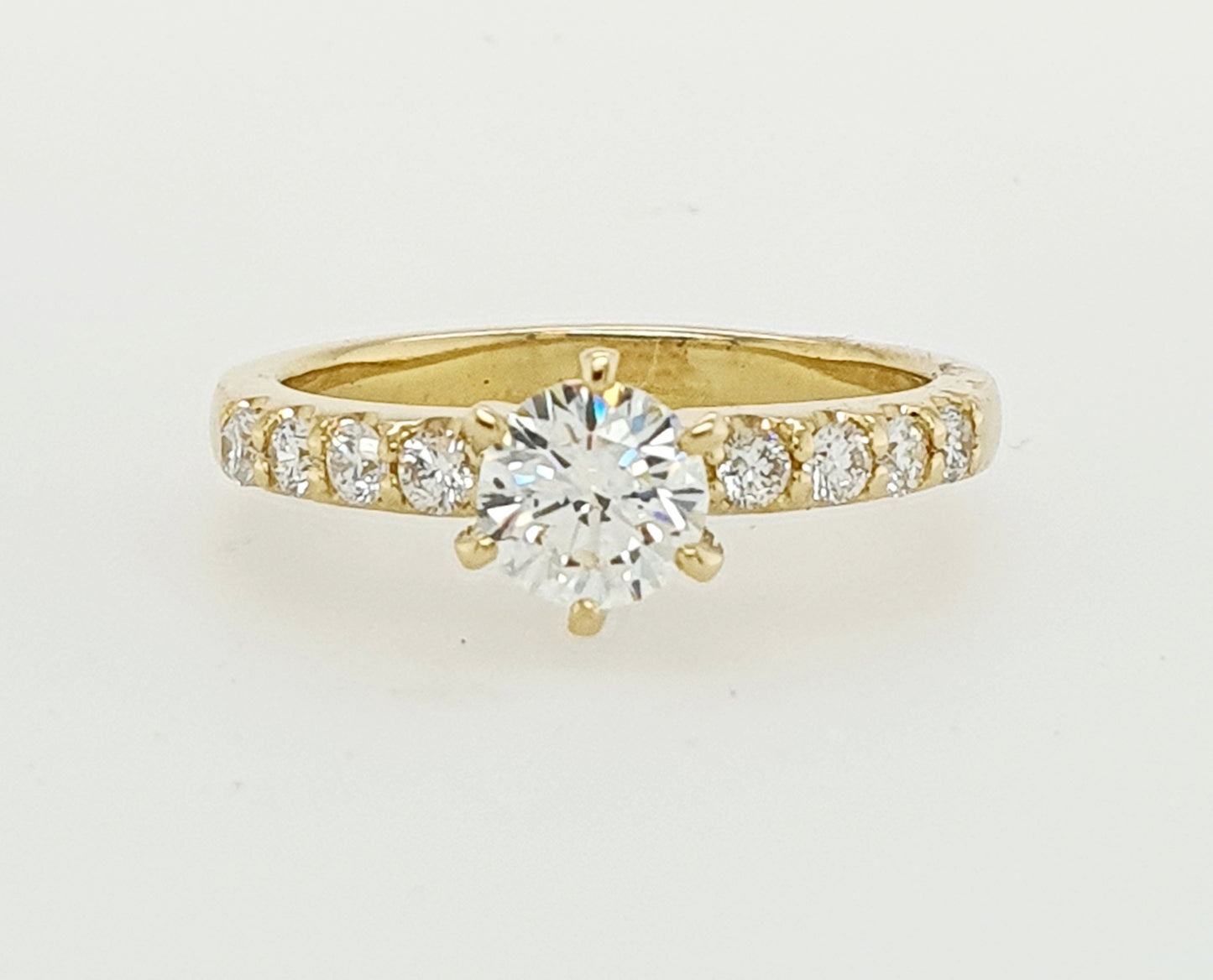 6 Claw with Side Diamonds