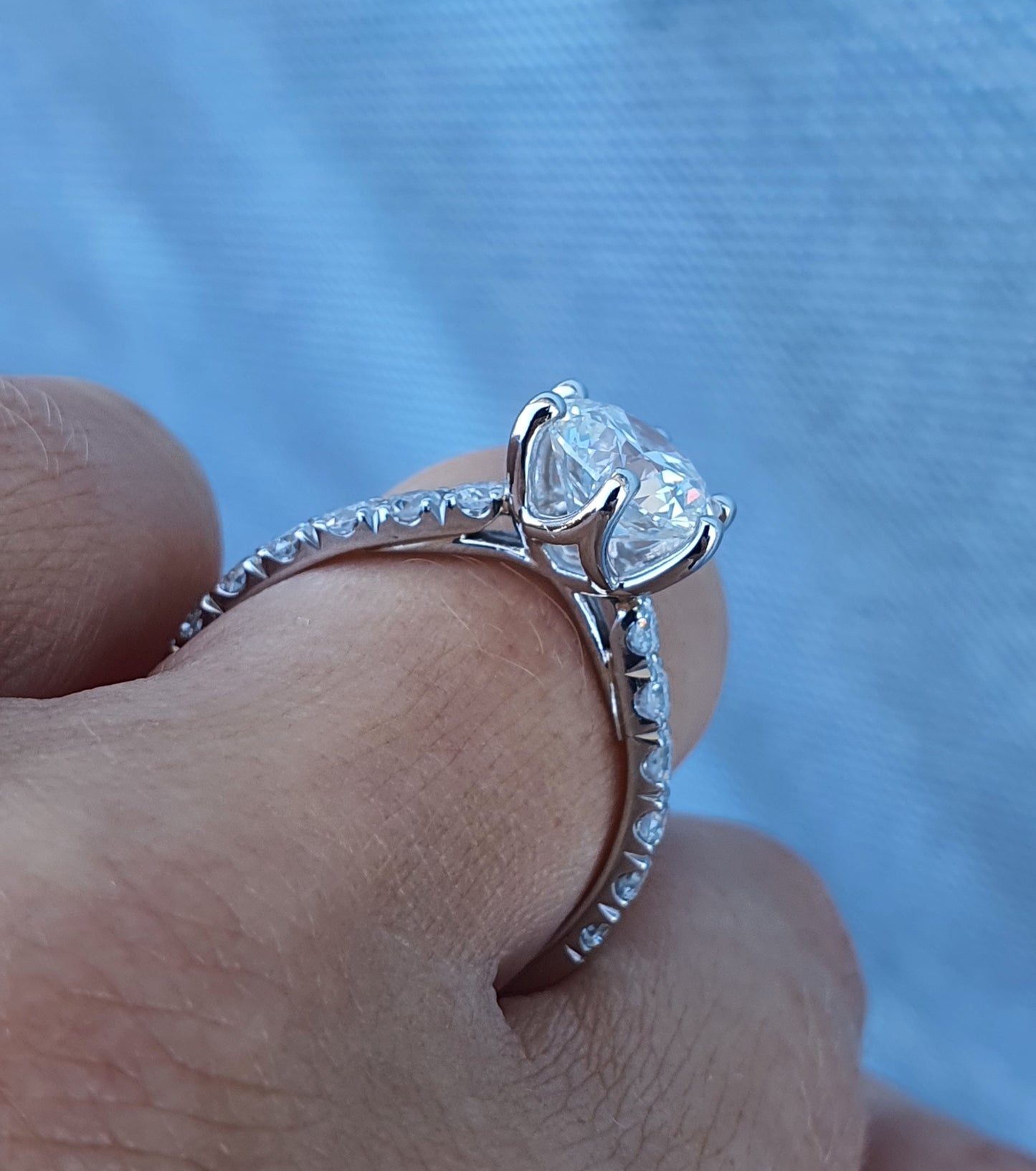 2.01ct Billiant Cut Diamond Ring
