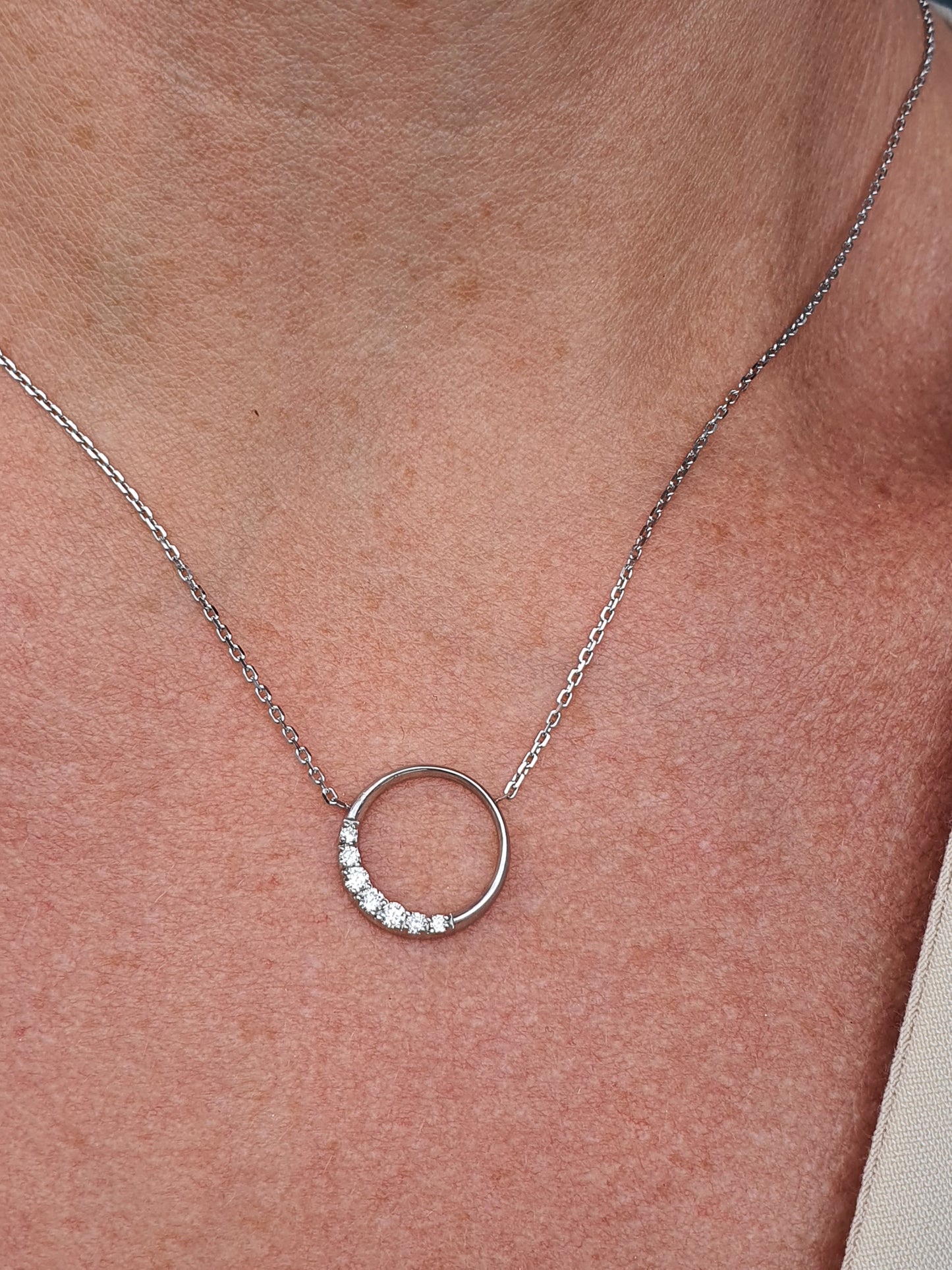 Circle Lab Diamond Necklace