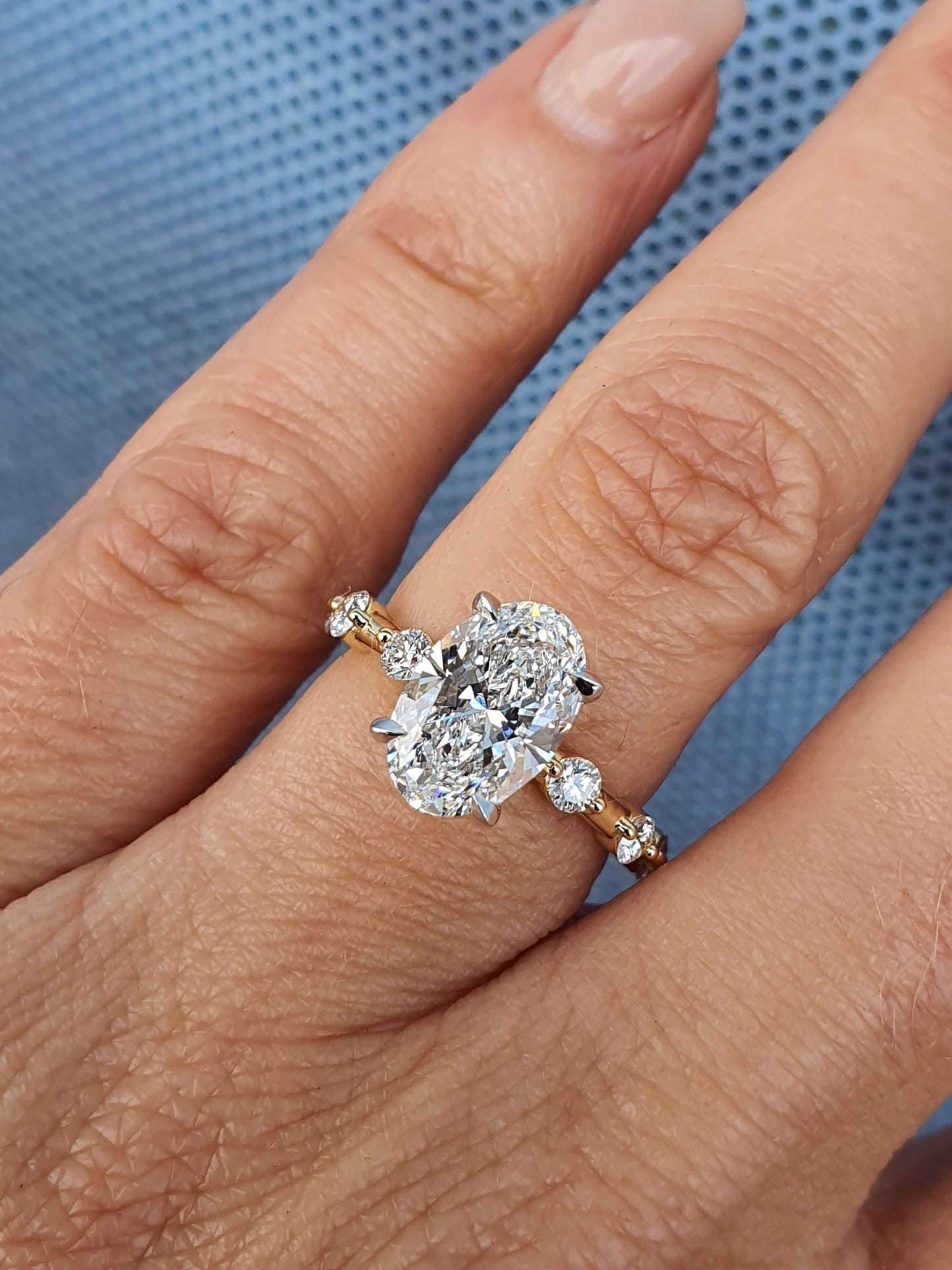 Oval Engagement Ring
