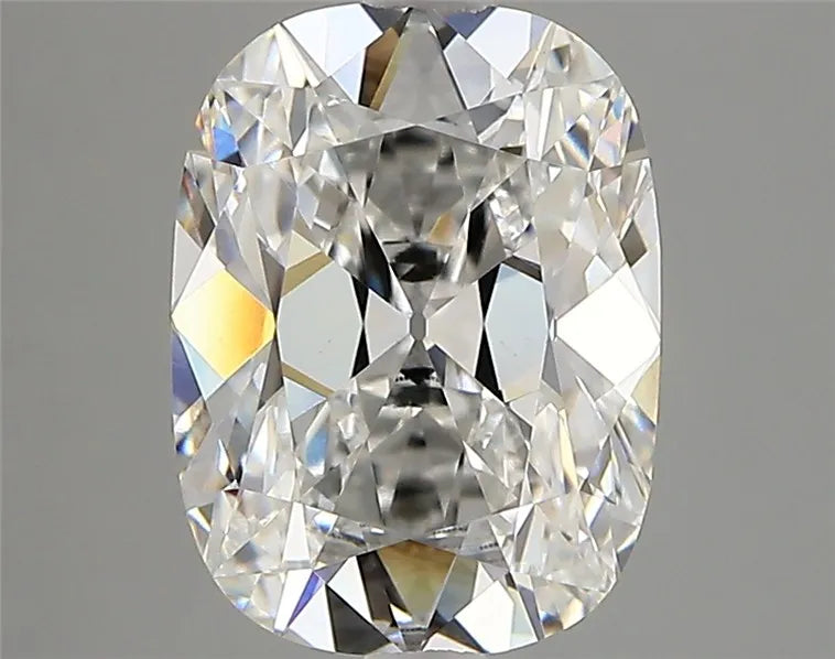 2.91ct Cushion modified Lab Grown Diamond (Colour E, Clarity VVS2, IGI Certified)