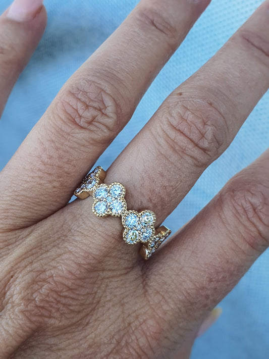 Clover Lab Diamond Ring