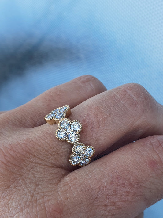 Clover Lab Diamond Ring